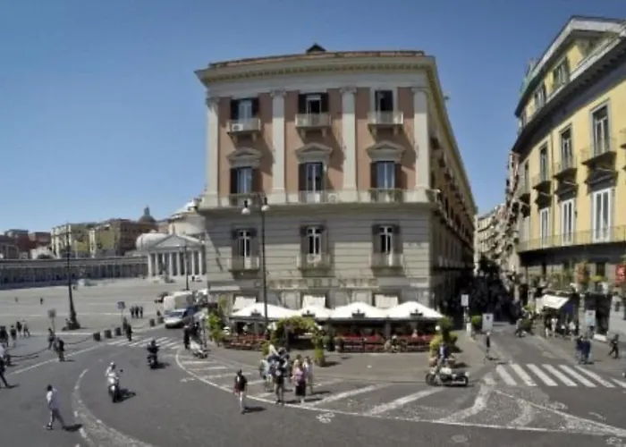 La Casa Di Licia A Due Passi Da Piazza Del Plebiscito Lägenhet Neapel