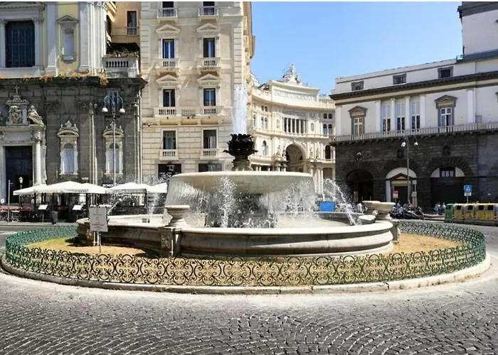 La Casa Di Licia A Due Passi Da Piazza Del Plebiscito * Neapel