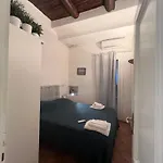 La Casa Di Licia A Due Passi Da Piazza Del Plebiscito Lejlighed Napoli