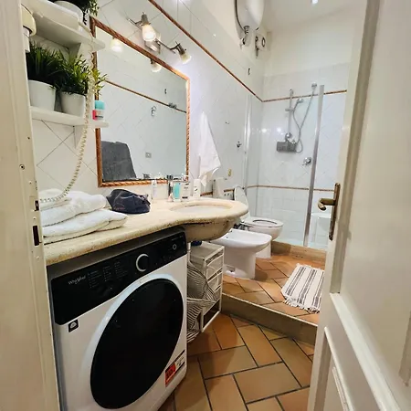 Apartment La Casa Di Licia A Due Passi Da Piazza Del Plebiscito