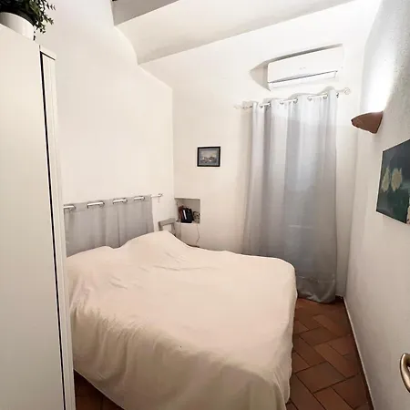 La Casa Di Licia A Due Passi Da Piazza Del Plebiscito *