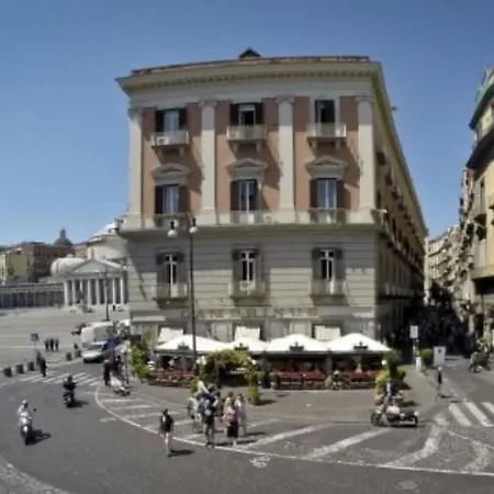 La Casa Di Licia A Due Passi Da Piazza Del Plebiscito Appartamento Napoli