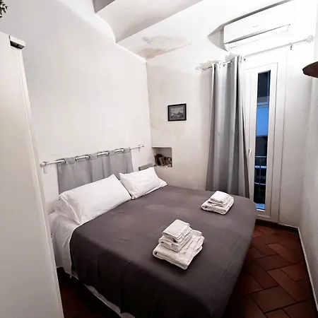 Lejlighed La Casa Di Licia A Due Passi Da Piazza Del Plebiscito Napoli