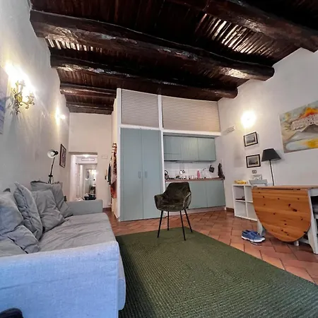Appartamento La Casa Di Licia A Due Passi Da Piazza Del Plebiscito