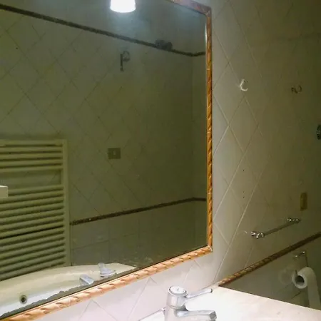 Appartamento La Casa Di Licia A Due Passi Da Piazza Del Plebiscito Napoli