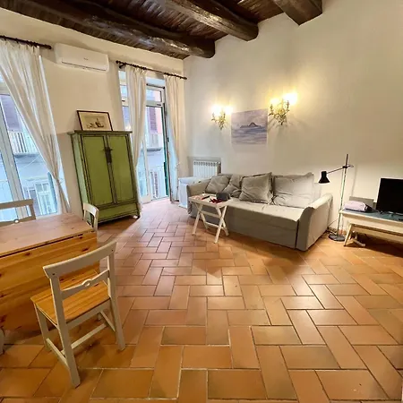 La Casa Di Licia A Due Passi Da Piazza Del Plebiscito Διαμέρισμα Νάπολη